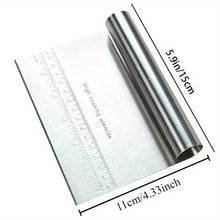 Cargar imagen en el visor de la galería, Scraper y Cortador Elegante en Stainless Steel
